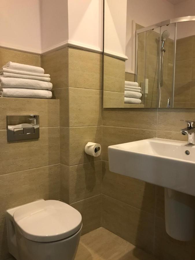 Hotel Alex กาลาจิ ภายนอก รูปภาพ