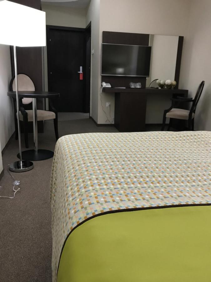 Hotel Alex กาลาจิ ภายนอก รูปภาพ